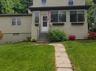 42 Oak St, Meriden, CT 06450