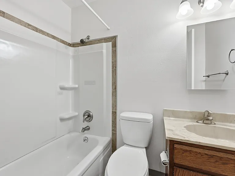 6530 Delmonico Dr #106 — Photo 18