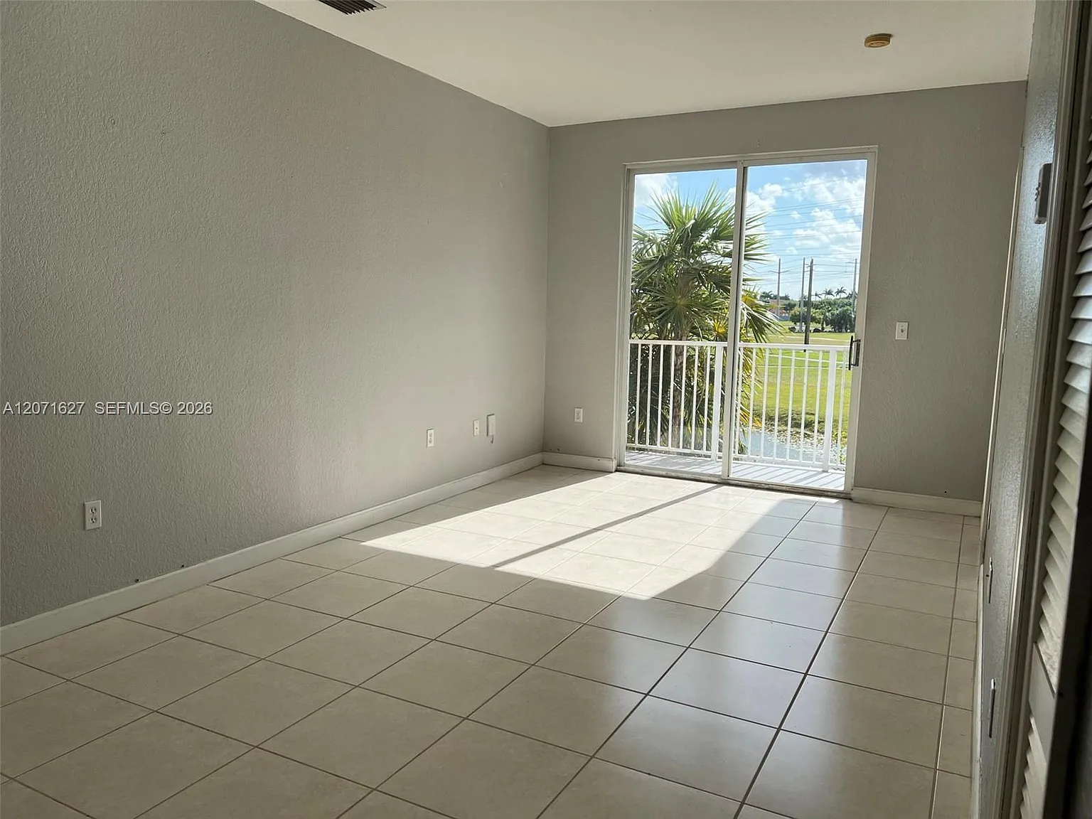 Shoma Homes At Country Cl — Photo 3