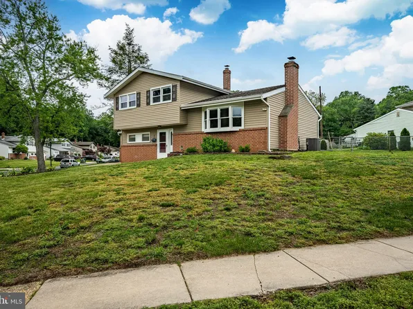 1 Woodbury Ct, Wilmington, DE 19805
