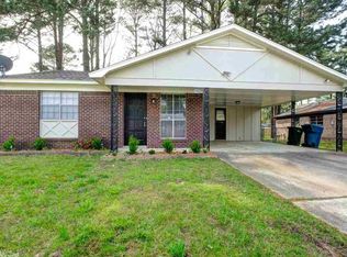 9402 Comstock Rd, Little Rock, AR 72209