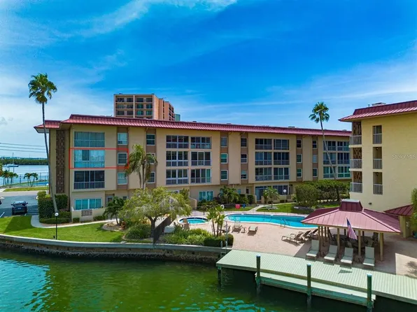 105 Island Way, Clearwater, FL