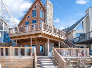 14292 Westman Dr, Fenton, MI 48430