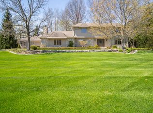 130 Governors Ln, Zionsville, IN 46077