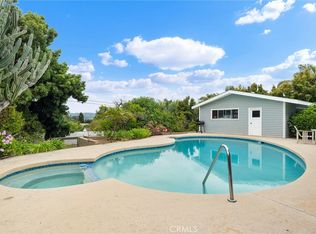 321 W Kalmia St, Fallbrook, CA 92028