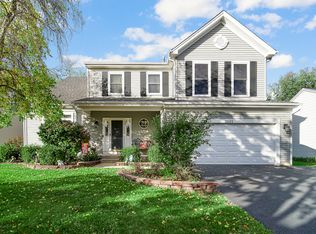 3925 Peartree Dr, Lake In The Hills, IL 60156