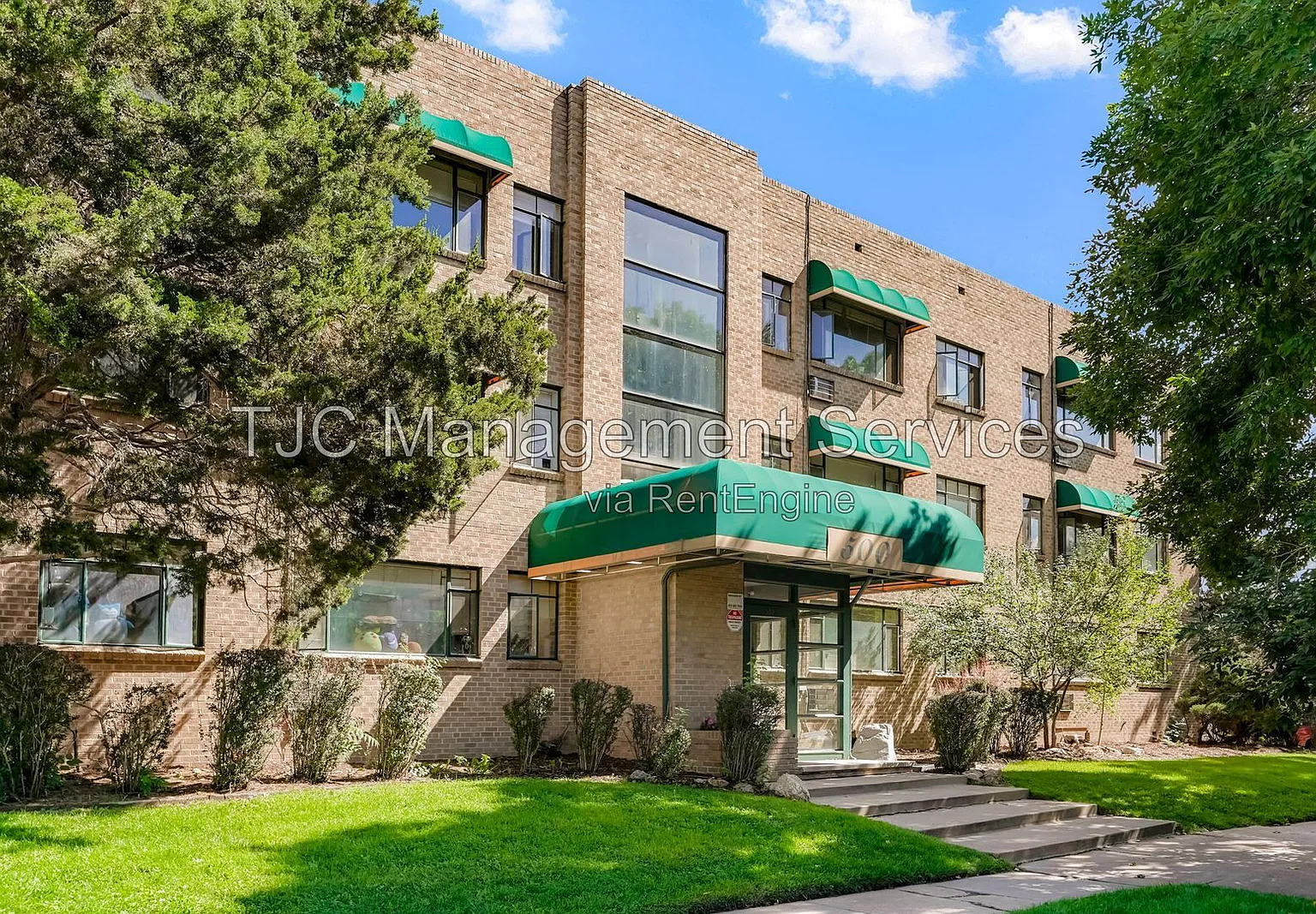2 bed, 1.0 bath, 570 sqft, $1,360 — Photo 2
