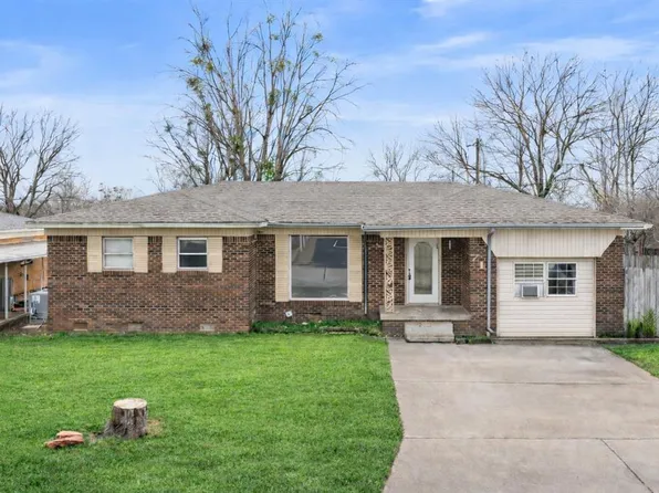 711 Cinmac St, Lindsay, OK 73052