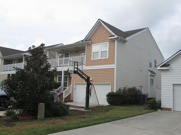 2nd image of 912 S Oriole Dr