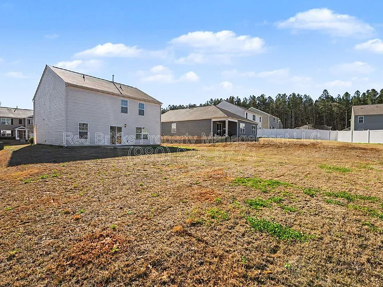 7847 Whispering Stream Dr — Photo 32