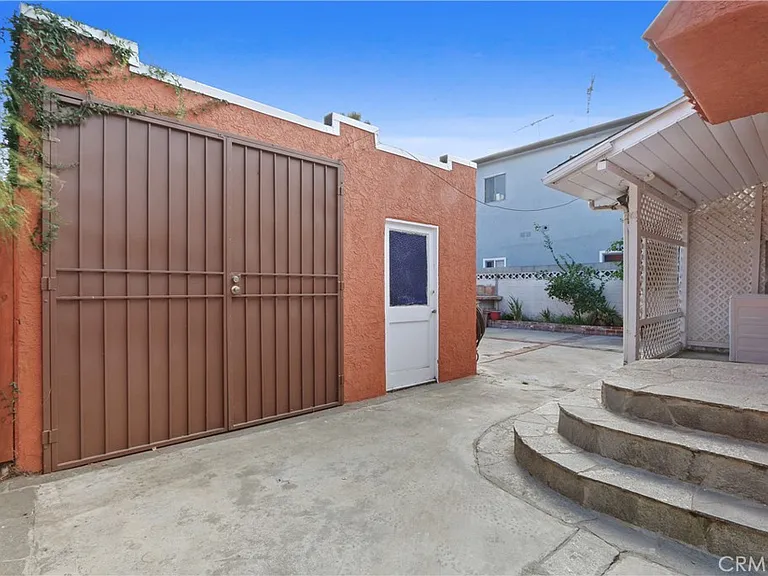 236 W Arbor Vitae St — Photo 29