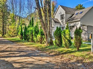 24 Cactus St, Sheffield, MA 01257