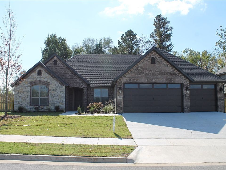 1st image of 1730 Helen Ln