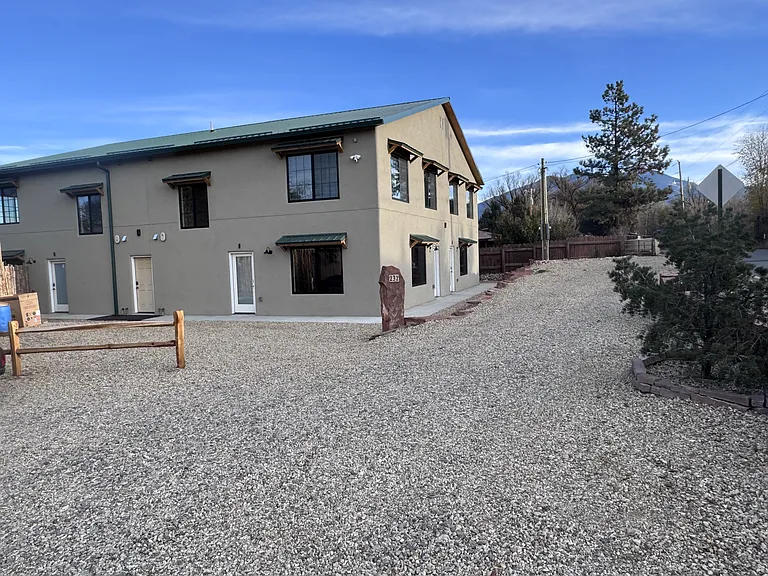 232 Valverde St — Photo 15