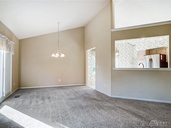 5th image of 6882 Marwyck Dr