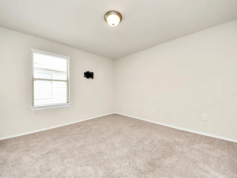 15802 Sunny Stone Dr — Photo 14