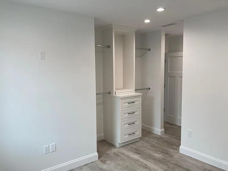 5752 W 85th Pl — Photo 15