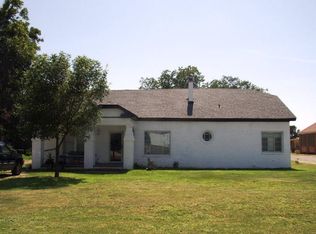 1102 Hillcrest Dr, Vernon, TX 76384