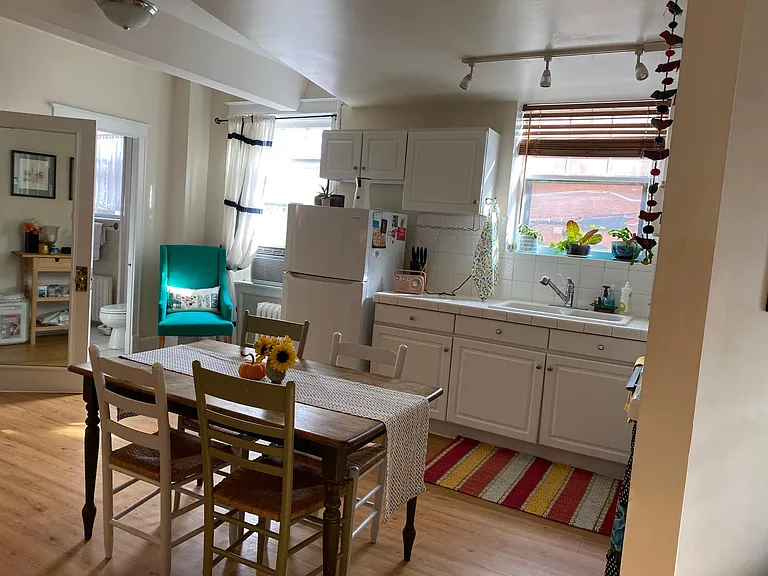 215 E 11th Ave #C10 — Photo 2