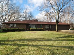24008 Lakeview Dr, Minooka, IL 60447