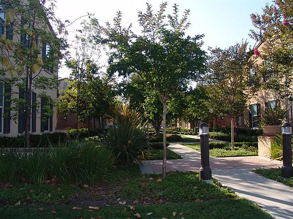 5th image of 15229 Kensington Park Dr