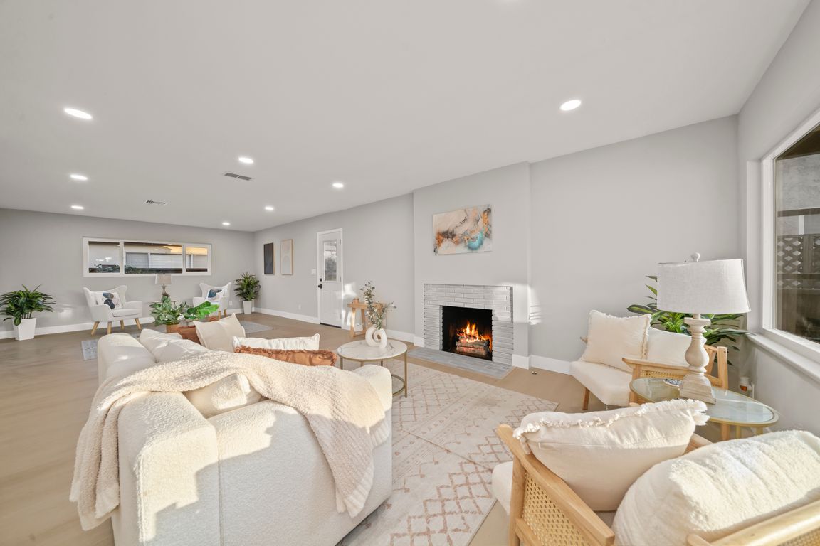 next background image