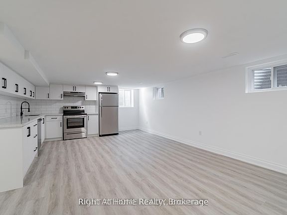 5th image of 899 Florell Dr