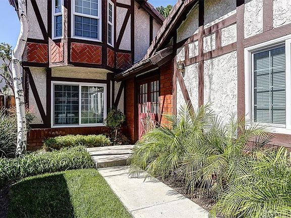 3rd image of 26905 Terri Dr