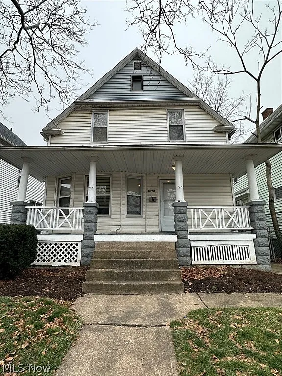 3028 W 103rd St photo 1