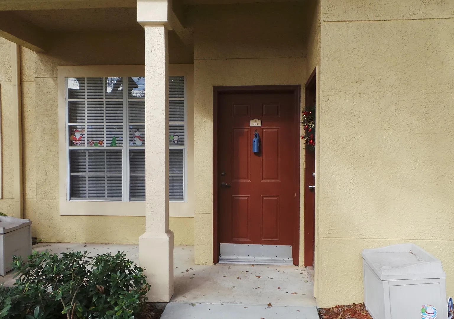 First Floor 3/2 Condo in the Gated Crescent Place at Lake Lotus Community! — Photo 1