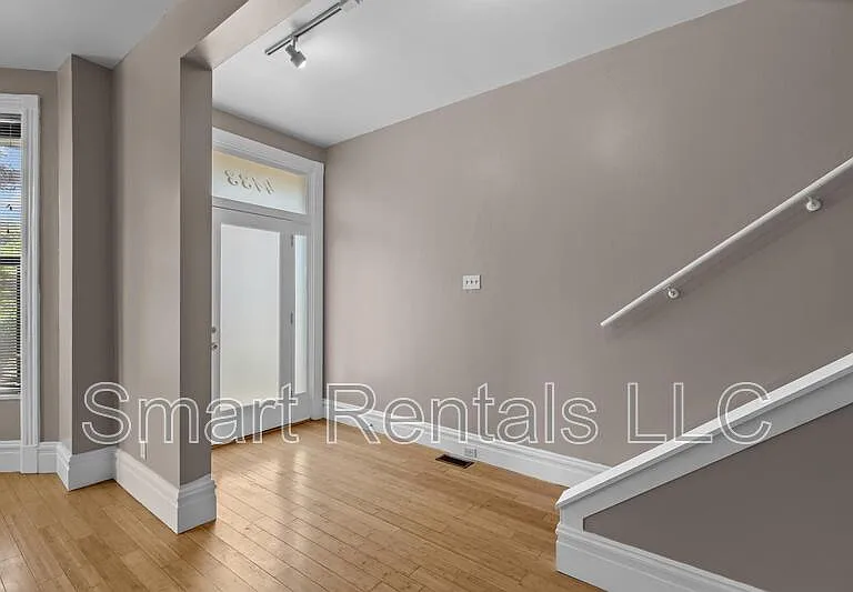 4133 Laclede Ave #1 — Photo 11