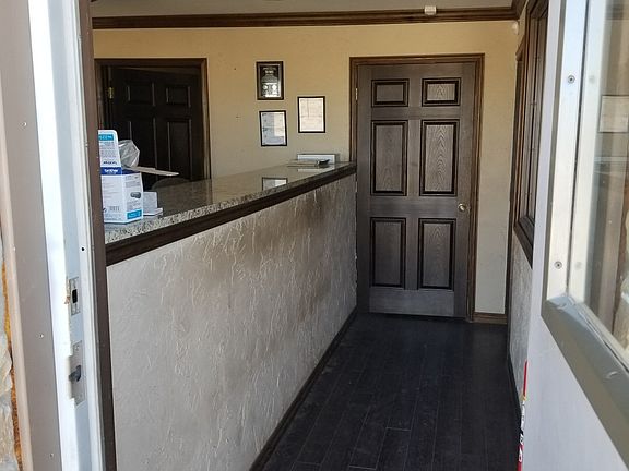 4th image of 1231 W Rock Creek Rd