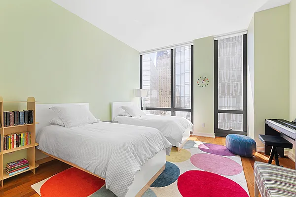 Sold by Compass | media 7