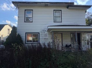 109 Broad St, Morris, NY 13808