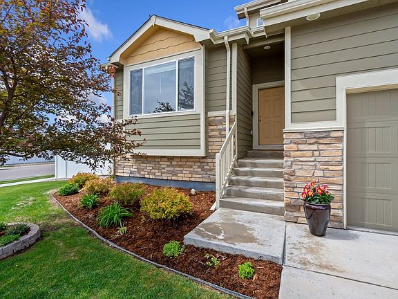 3rd image of 809 Sambar Dr