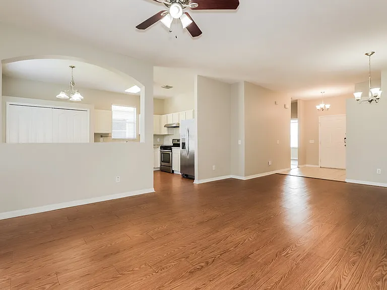 10639 Eveningwood Ct — Photo 3