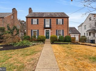 3268 Chestnut St NW, Washington, DC 20015