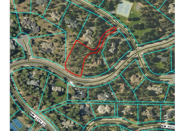 1175 NW Promontory Dr, Bend, OR 97703