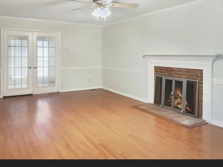 1114 Wendy Ct — Photo 7