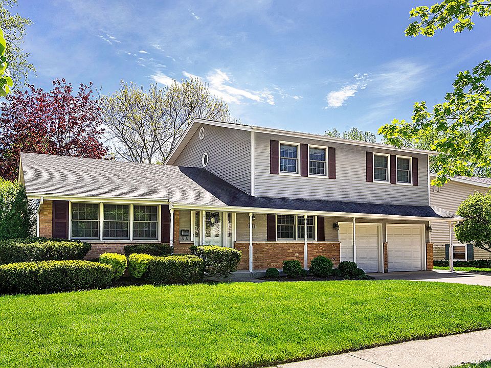 1st image of 411 N Everett Dr