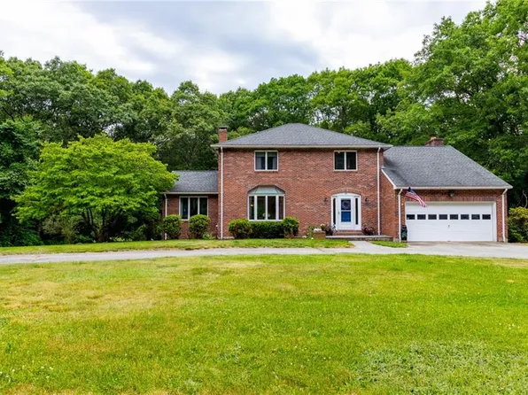 20 Lincoln Dr, North Smithfield, RI 02896