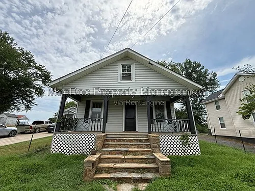 1013 Terrace St Photo 1