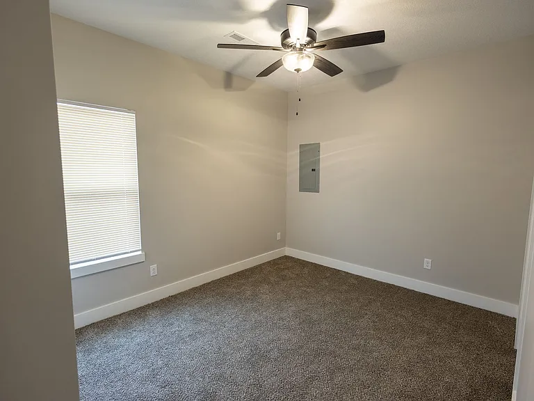 804 N Custer St — Photo 8