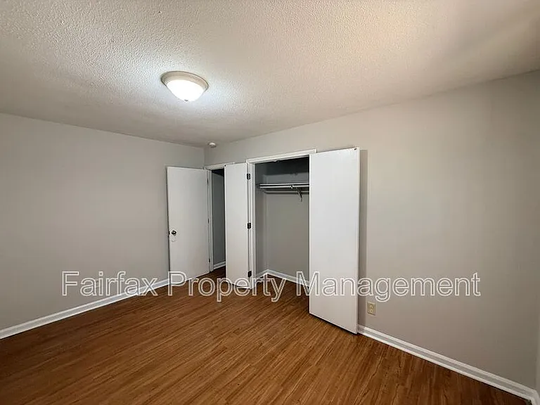 2418 Owen St #A — Photo 12