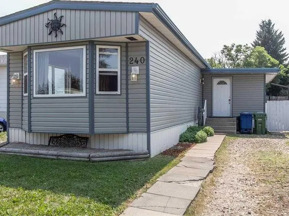 240 NE Big Hill Cir SE, Airdrie, AB T4A 1P8