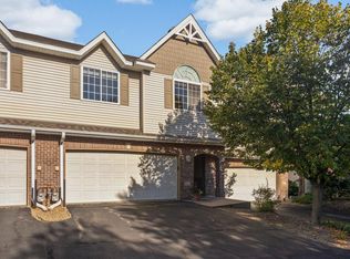 617 Crane Creek Ln, Eagan, MN 55121