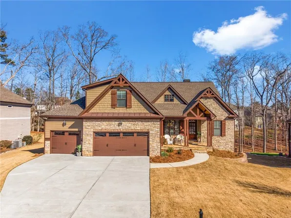 585 Hanover Dr, Villa Rica, GA 30180