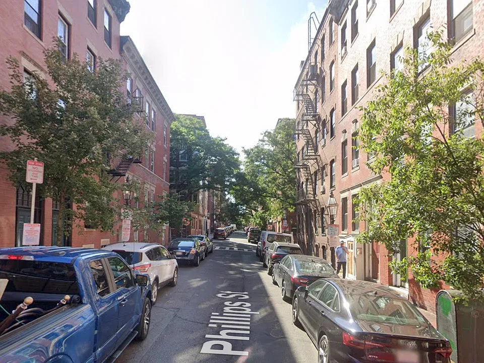 5 Phillips St #1