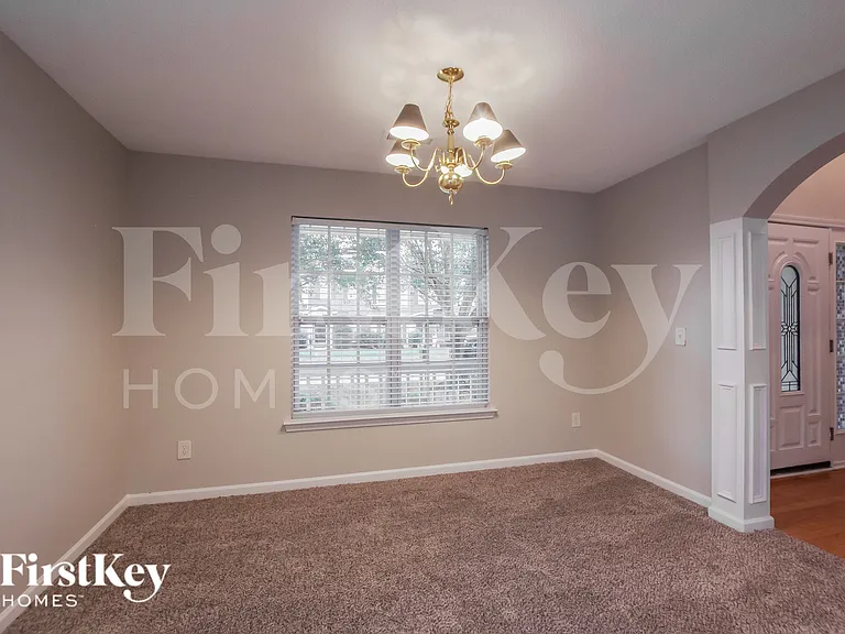 2038 Twilight Ln — Photo 5