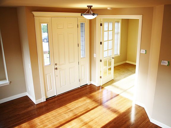 3rd image of 20825 SE 16th St